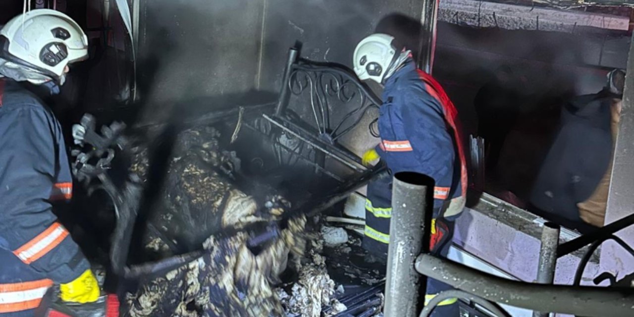 Yüksekova’da korkutan ev yangını: 4 çocuk hastaneye kaldırıldı