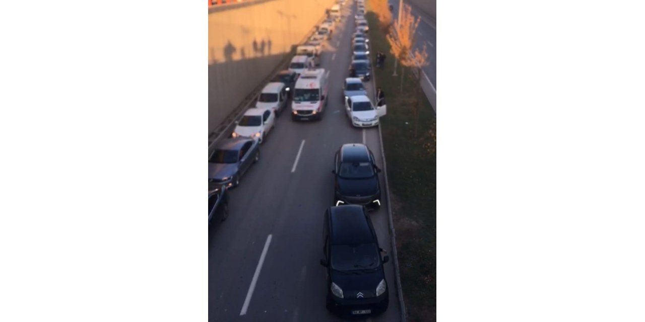 Fermuar sistemiyle ambulansa yol açtılar