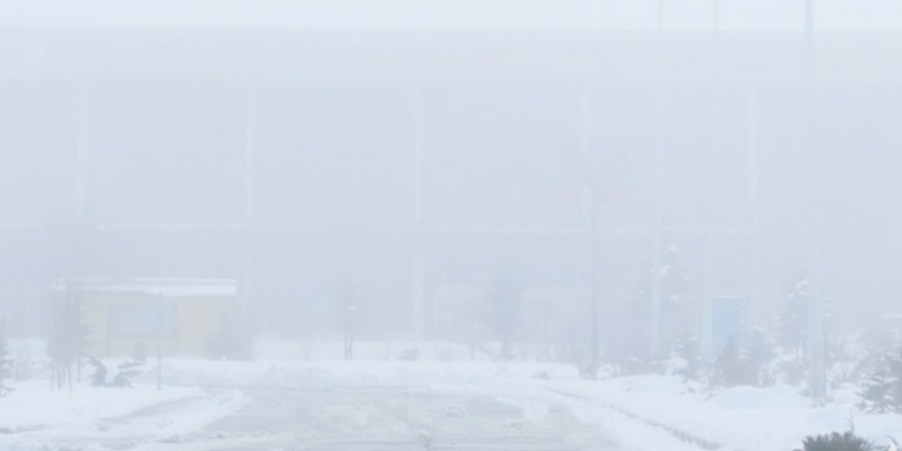 Yüksekova-Ankara uçak seferi sisten dolayı iptal edildi