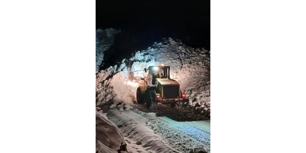 Kemaliye’de kapanan grup köy yolları ulaşıma açıldı