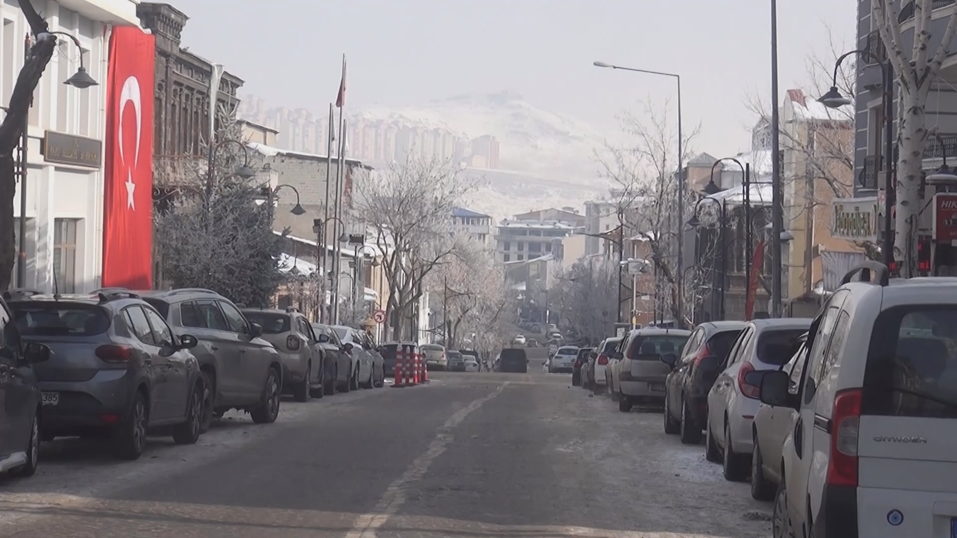 Termometreler Eksi 20'yi Gördü, Çığ Uyarısı Geldi