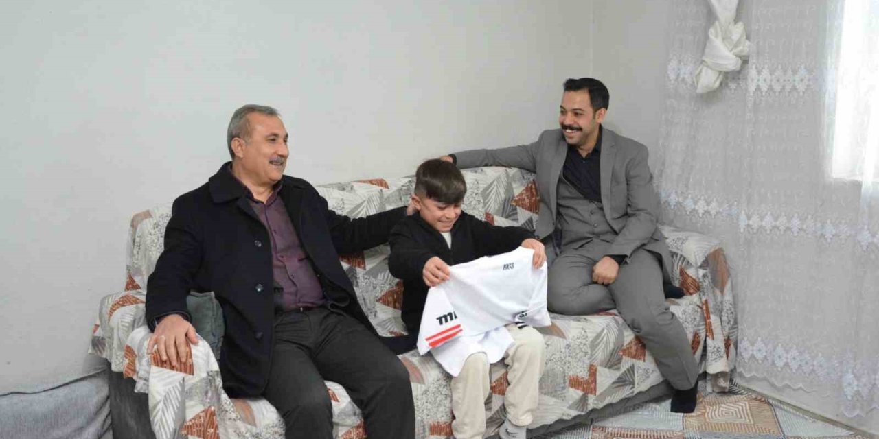 Kaymakam Uzun, Türkiye şampiyonunu ziyaret etti