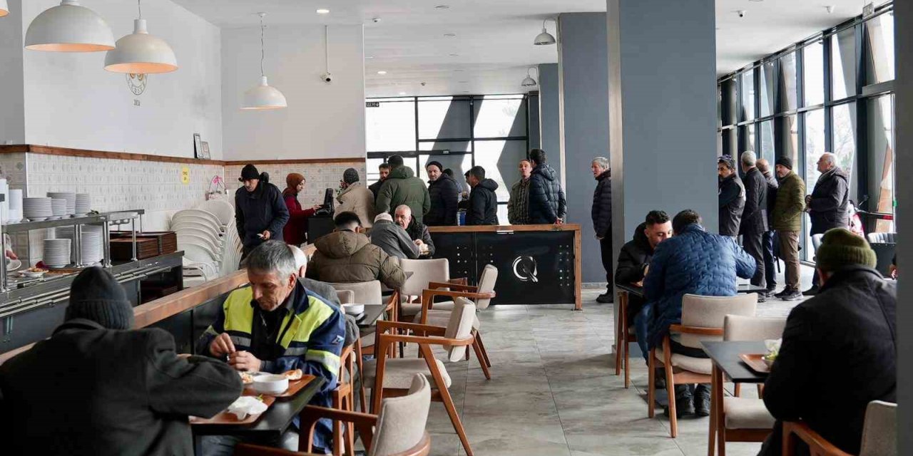 Şehir Lokantası büyük ilgi görüyor