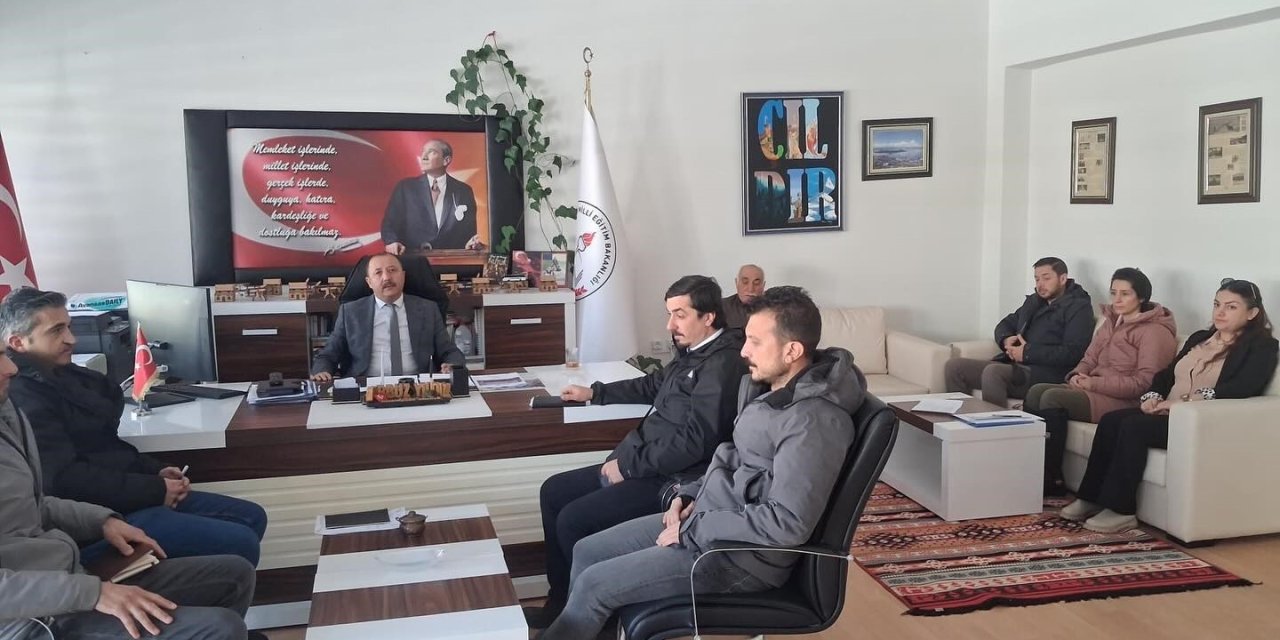 Çıldırda  okul müdürleri toplandı