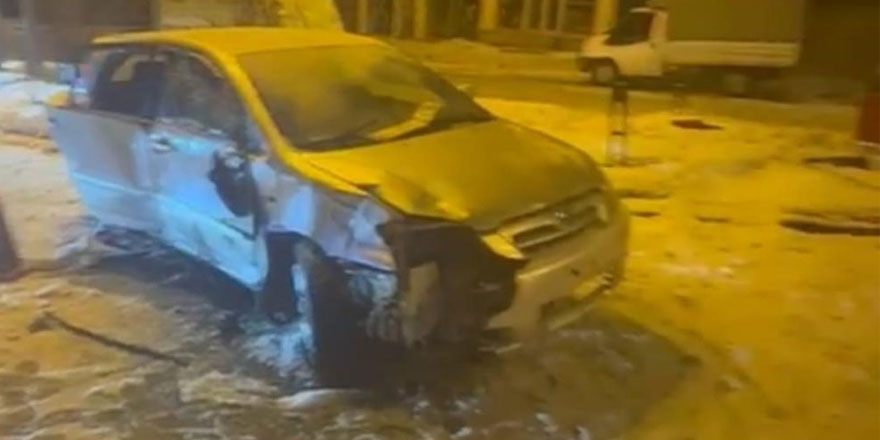 Sarıkamış’ta trafik kazası: 3 yaralı