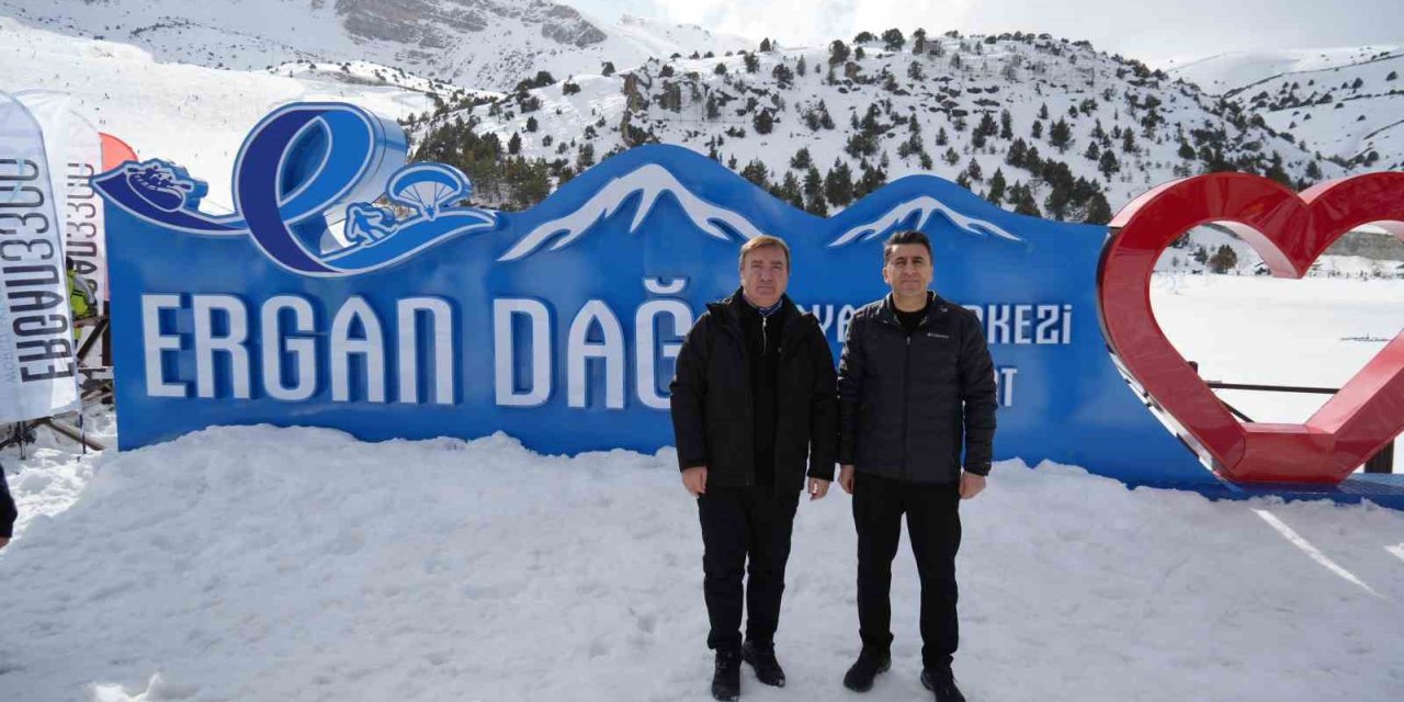 Tunceli ve Erzincan turizmine milat olacak yol için iki vali el sıkıştı