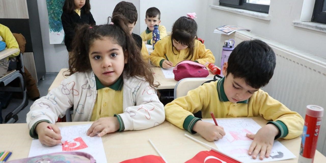 Tunceli’de ilk ders "Bayrak sevgisi"