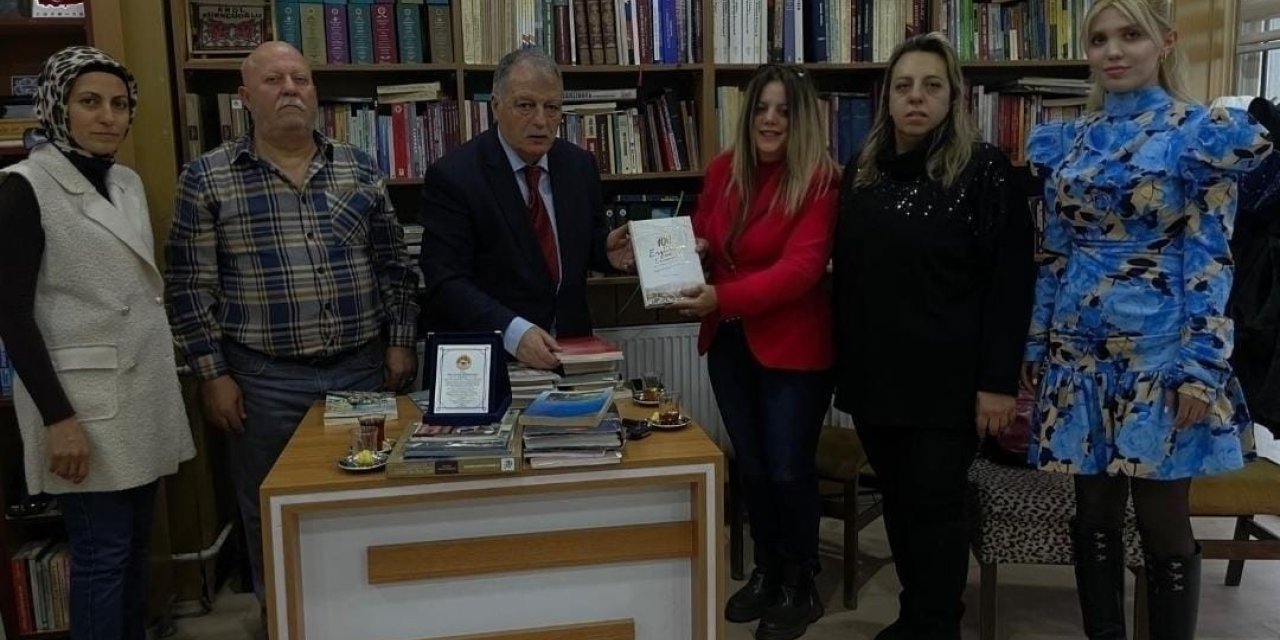 Erzurum’un tarih hafızasına vefa: Prof. Dr. Erol Kürkçüoğlu’na plaket verdiler