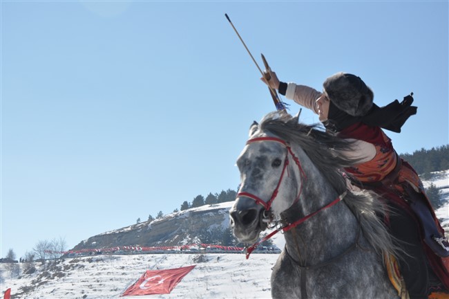 Çıldır Gölü Buz Şenliği başlıyor