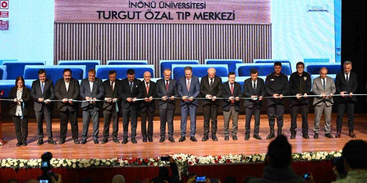 Turgut Özal Tıp Merkezi’nin yenilenen Acil Servisi hizmete açıldı