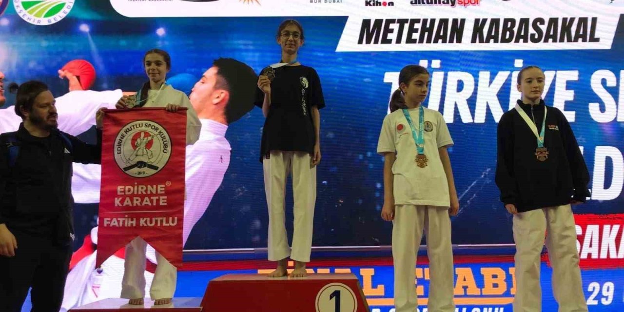 Bingöllü sporcular 8 madalya kazandı