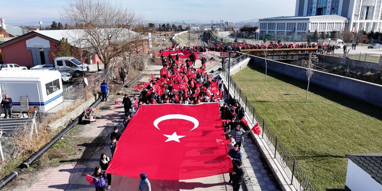 Yeşilyurt’ta "Tek Bayrak, Tek Vatan" Gençlik bayrak yürüyüşü