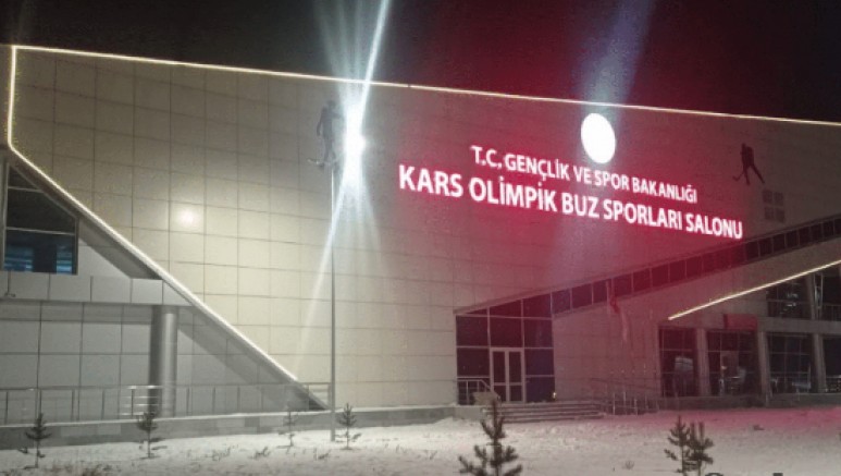 Kars Olimpik Buz Sporları Salonu Geçici Kapatıldı
