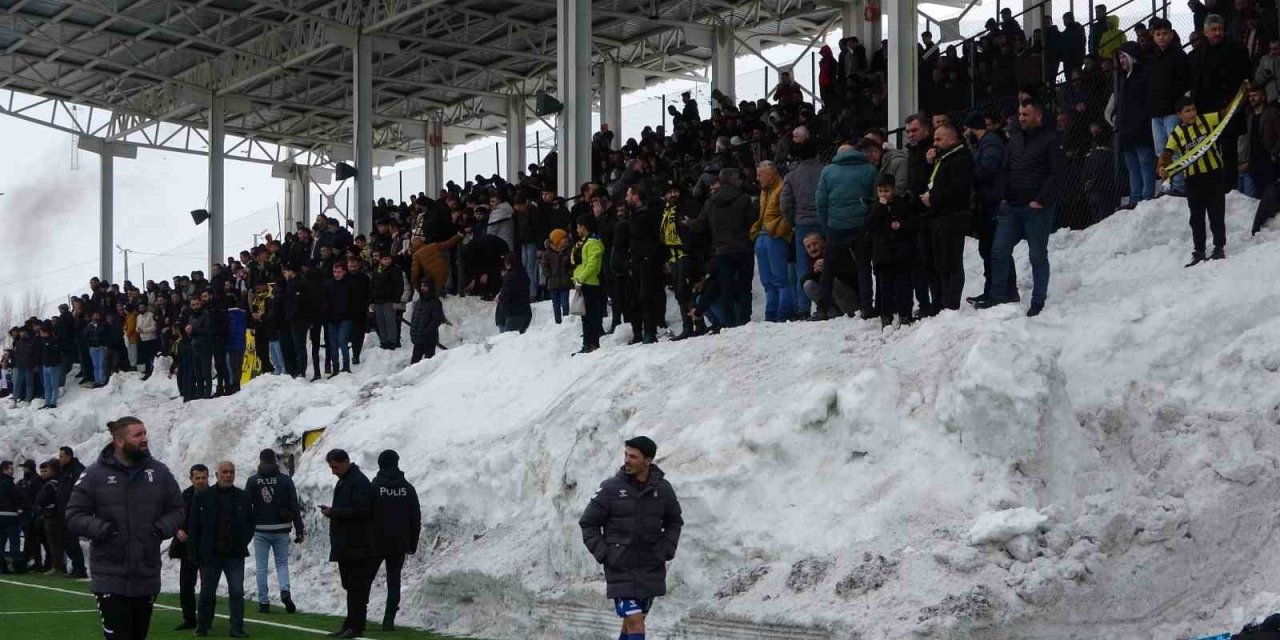 Bitlis Spor 1916 evinde puan kaybetti