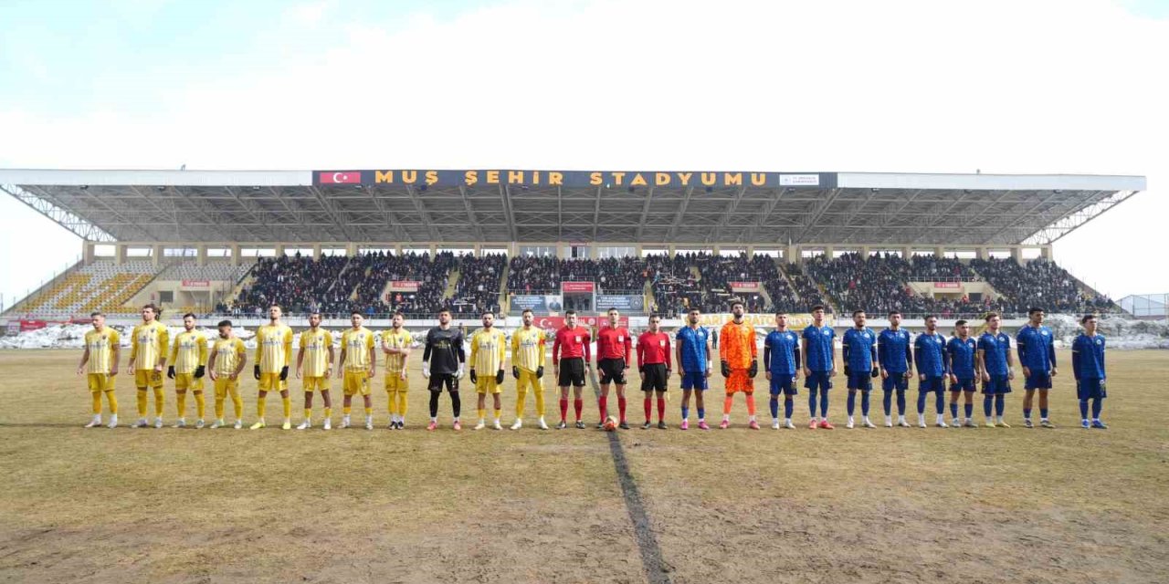 TFF 2. Lig: Muş Spor Kulübü: 4 - Menemen FK: 1