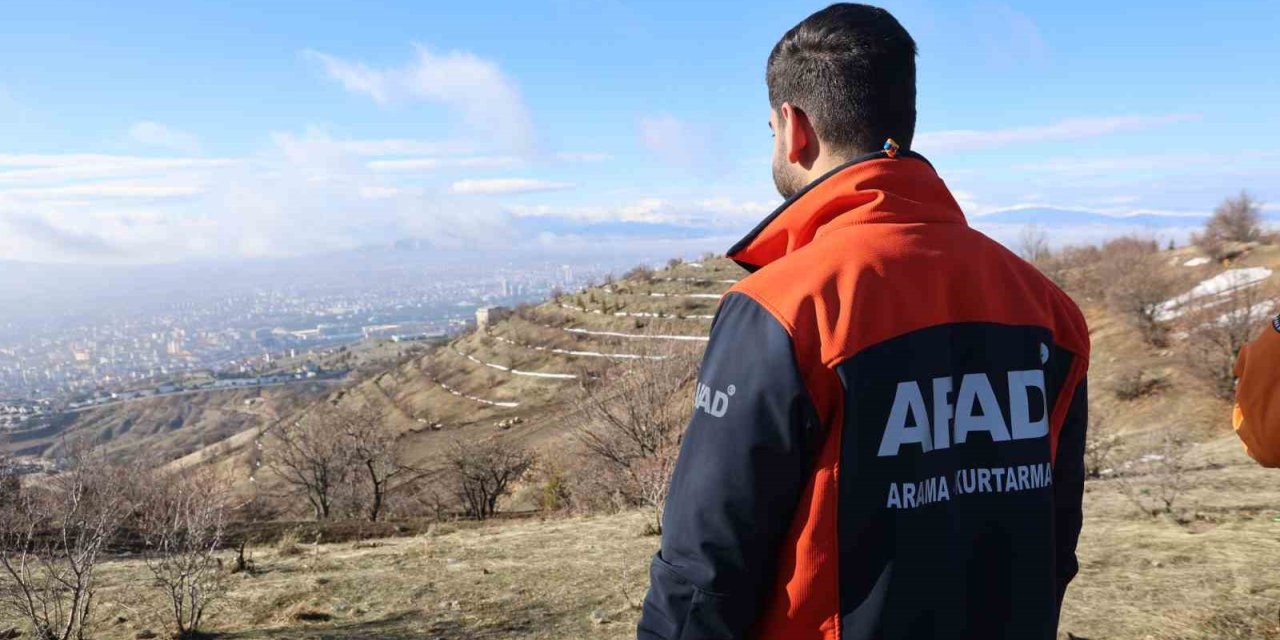 Elazığ’da kayıp yaşlı adamı arama çalışmaları sürüyor