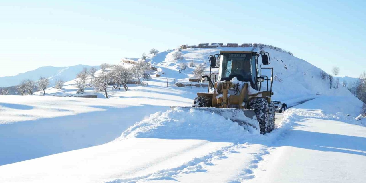 Muş’ta 146 köy yolu ulaşıma kapandı