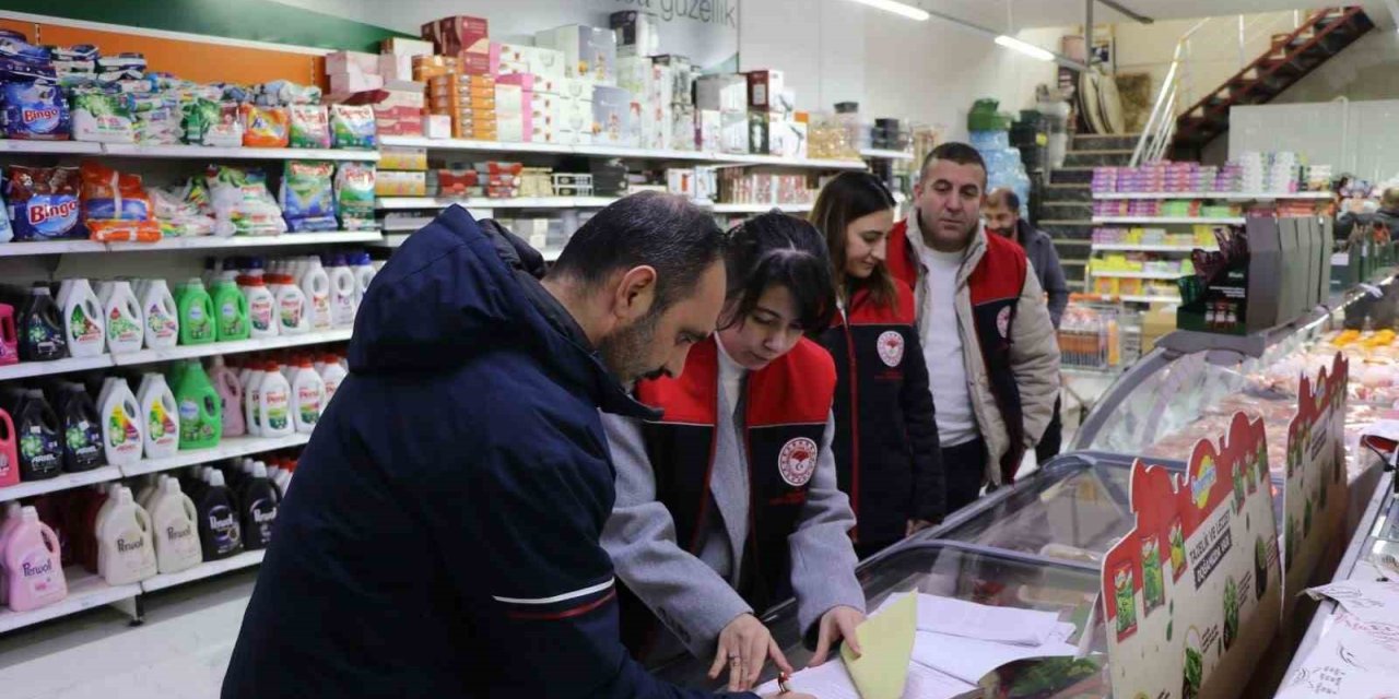 Ağrı’da Ramazan öncesi market, kasap ve fırınlar denetlendi