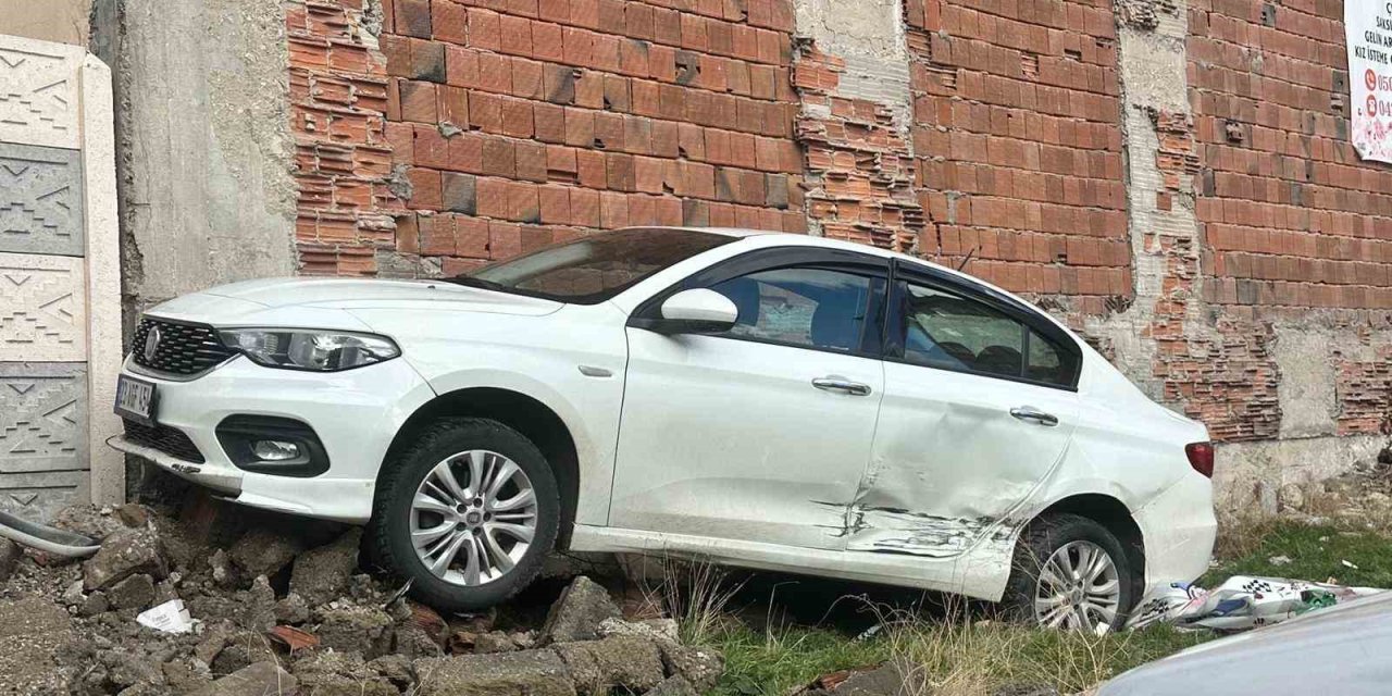 Elazığ’da trafik kazası: 2 yaralı