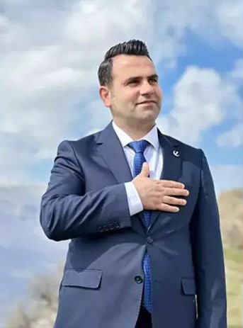 Derecik Belediye Başkanı Hasan Dinç’in başkanlığı düştü