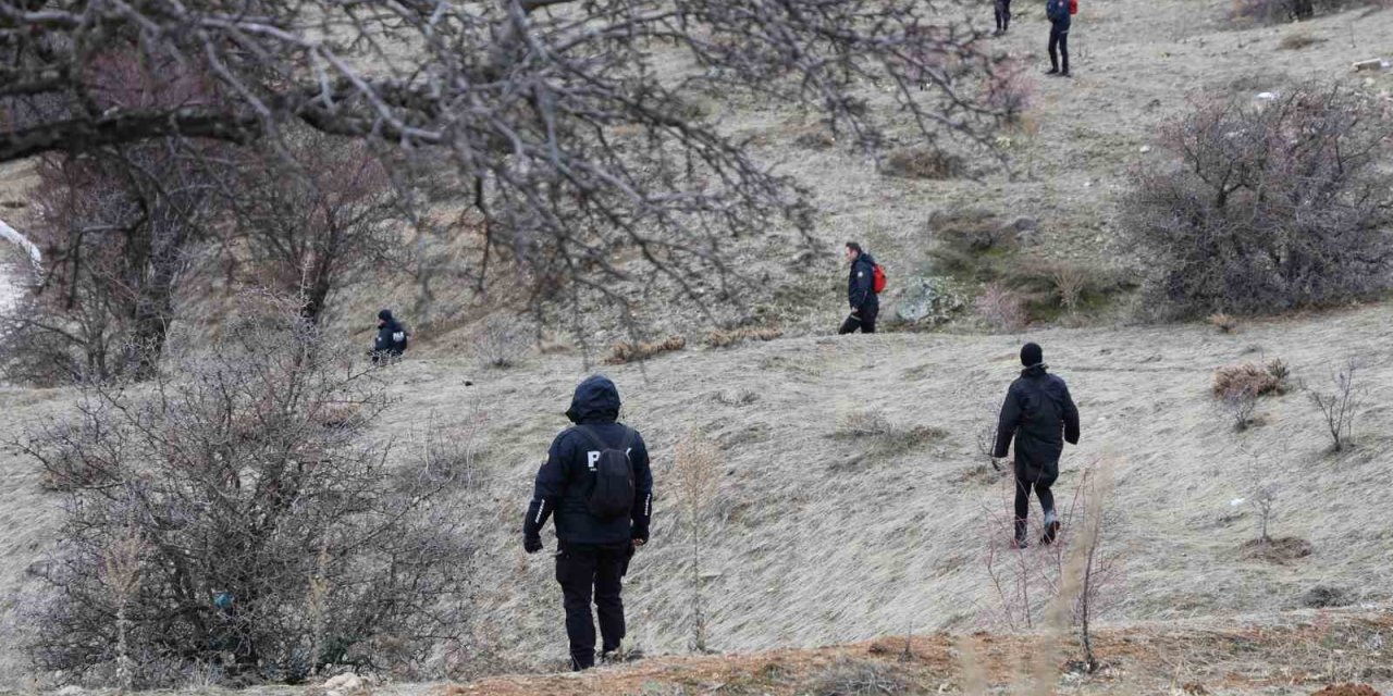 Elazığ’da 5 gündür kayıp olan yaşlı adam için 100 kişilik ekip sahada