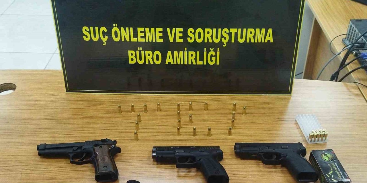 Bulanık’ta huzur uygulaması: Silah ve uyuşturucu madde ele geçirildi