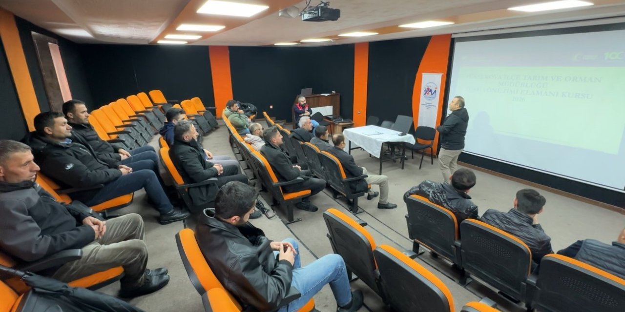 Yüksekova’da 98 yetiştiriciye "sürü yönetimi" eğitimi verildi