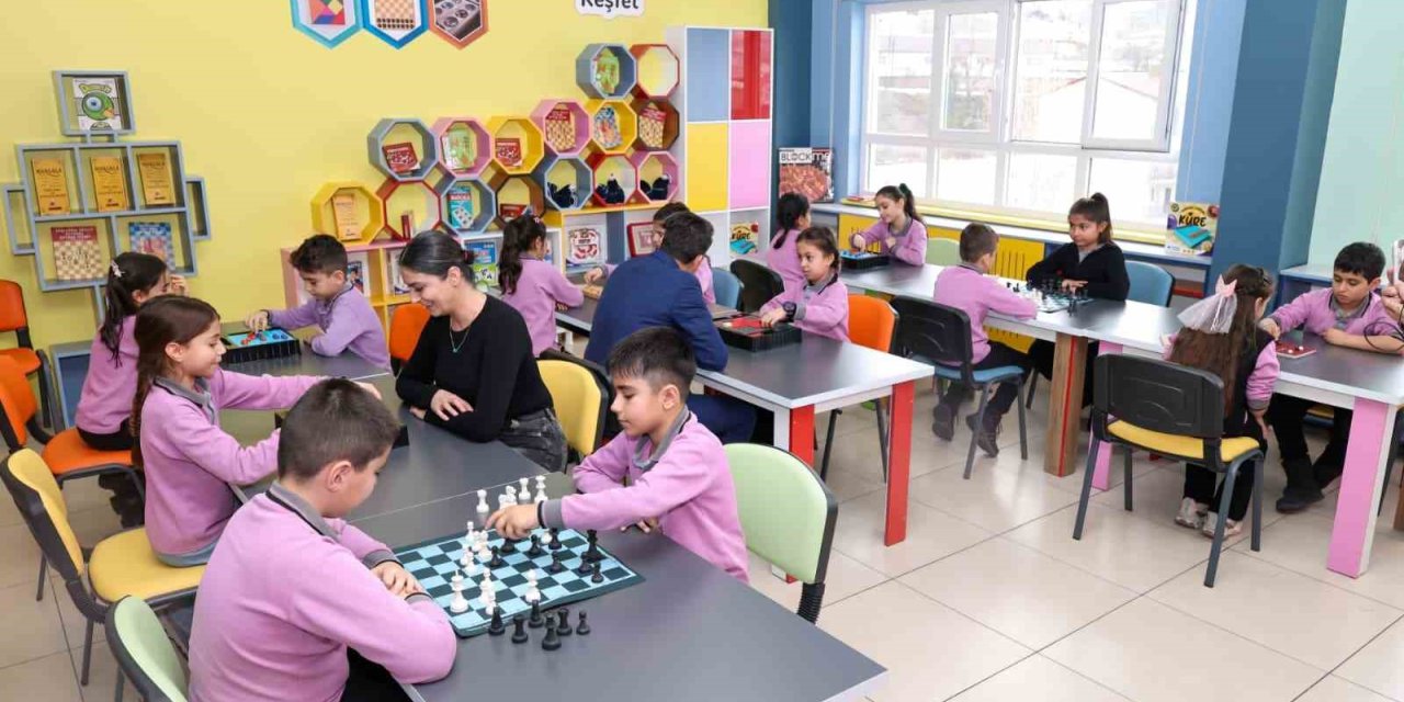 Tunceli’de tüm ilkokul ve ortaokullara akıl ve zeka oyunları sınıfı