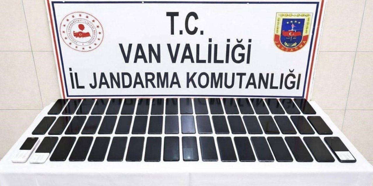 Van’da 1 milyon 750 bin TL değerinde kaçak eşya ele geçirildi