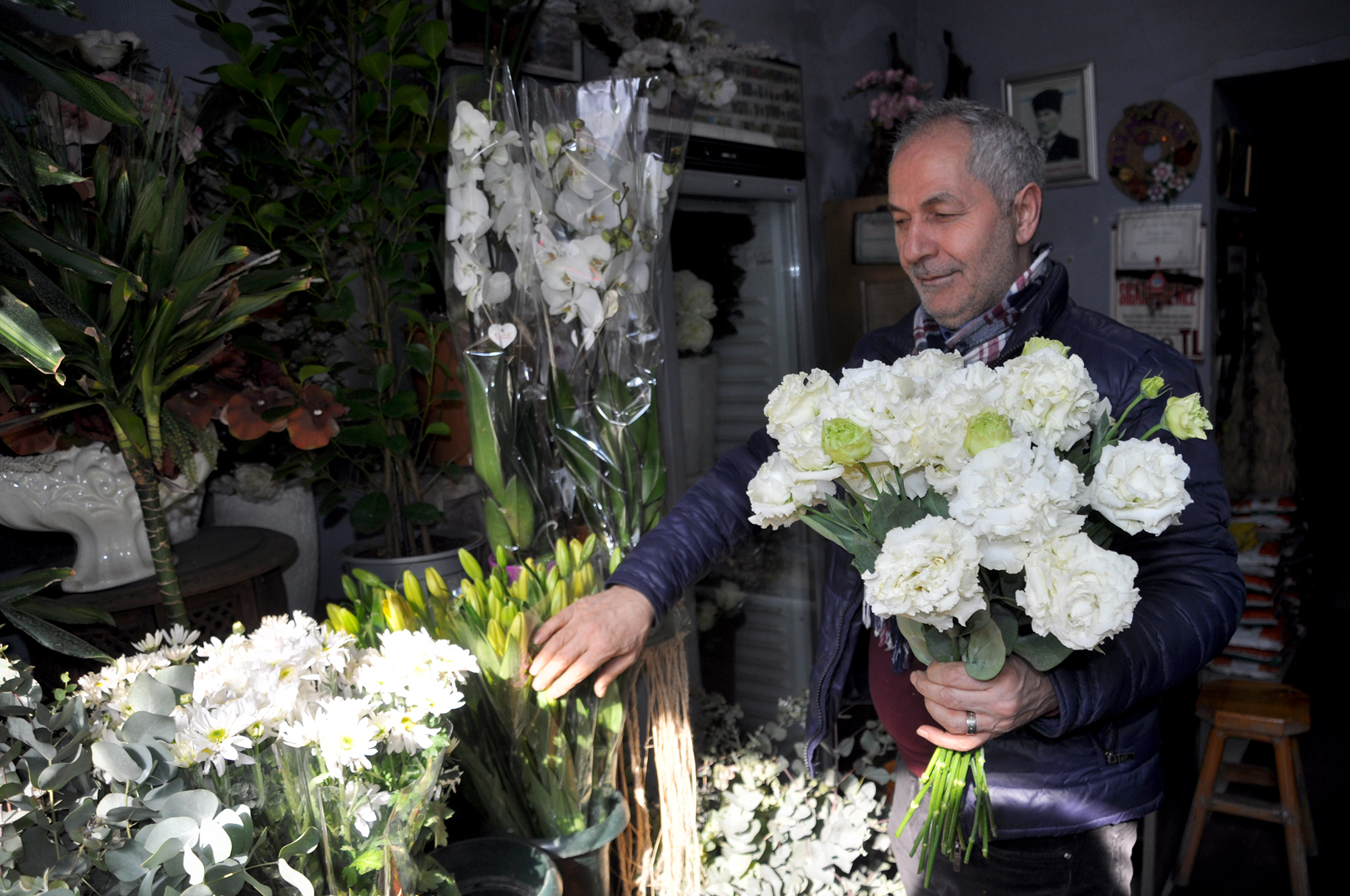 Kars’ta Çiçekçilerin 14 Şubat Mesaisi Başladı