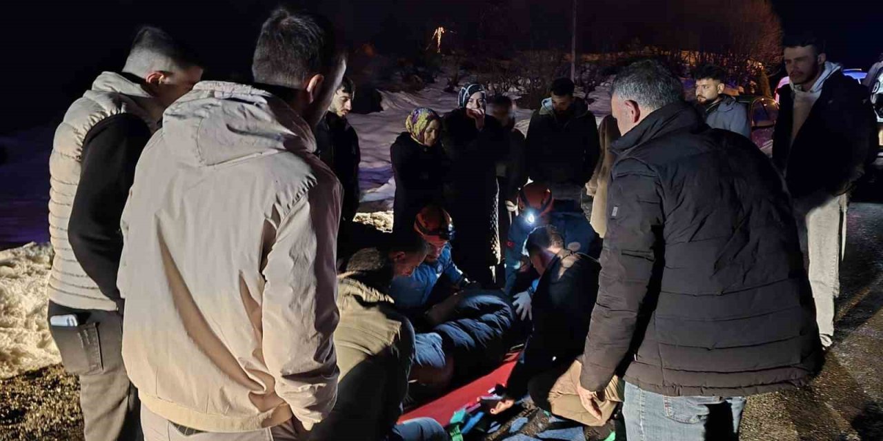 Bingöl’de trafik ikazası: 3 yaralı
