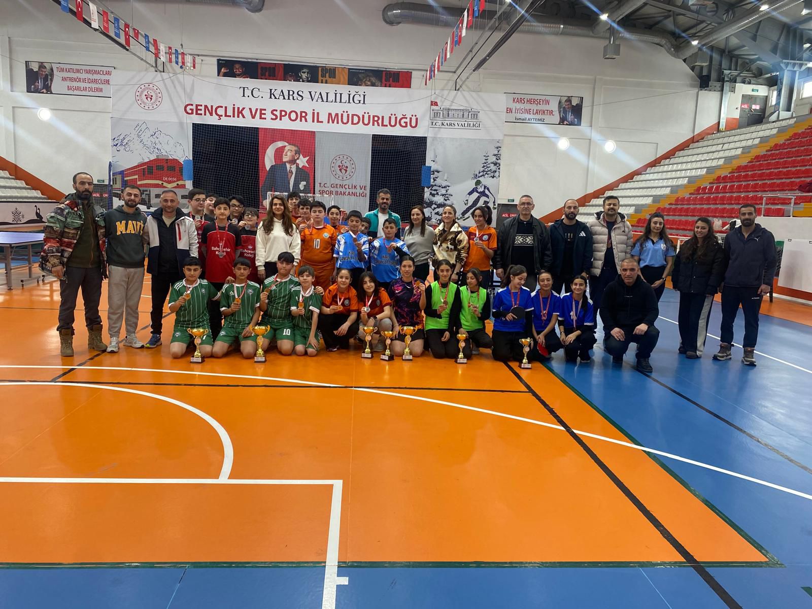 Okullar arası yıldızlar masa tenisi müsabakaları tamamlandı