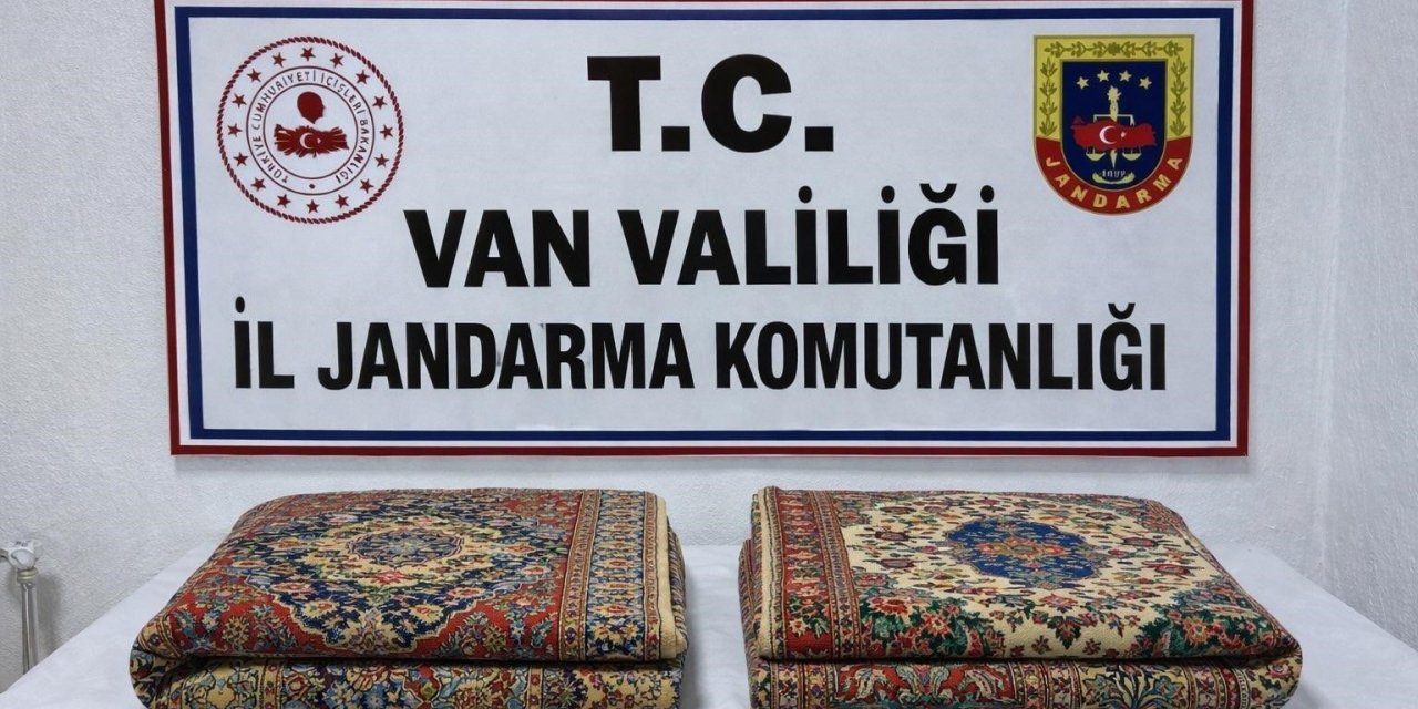 Van’da 1 milyon 200 bin TL değerinde gümrük kaçağı 2 adet halı ele geçirildi