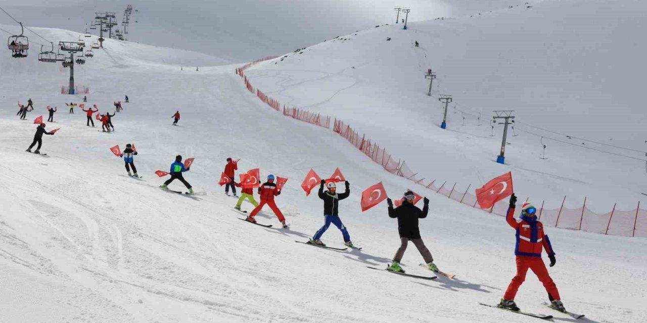 Hesarek Kayak Merkezi’nde ziyaretçi yoğunluğu