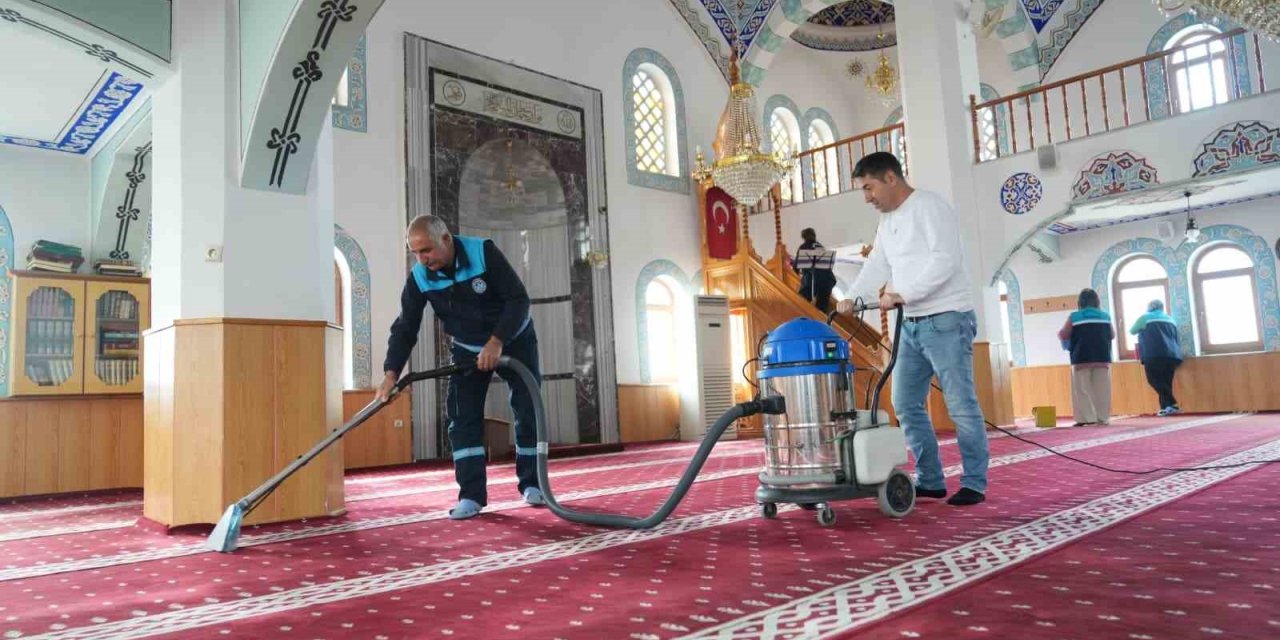 Battalgazi’de camiler Ramazan ayına hazırlanıyor