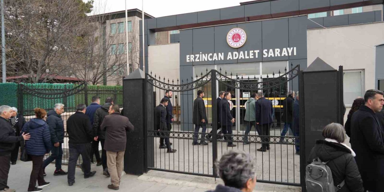 Erzincan’da 9 işçinin hayatını kaybettiği toprak kaymasına ilişkin dava 14 Nisan’a ertelendi