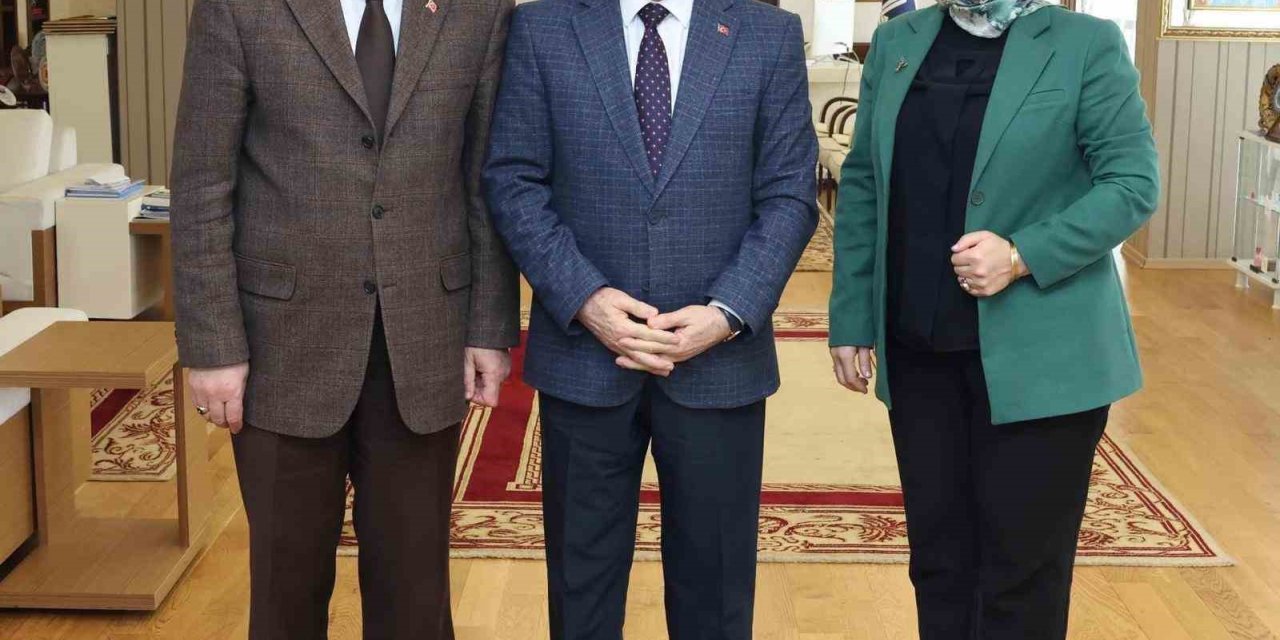 ESOB’dan Büyükşehir Belediye Başkanı Sekmen’e nezaket ziyareti