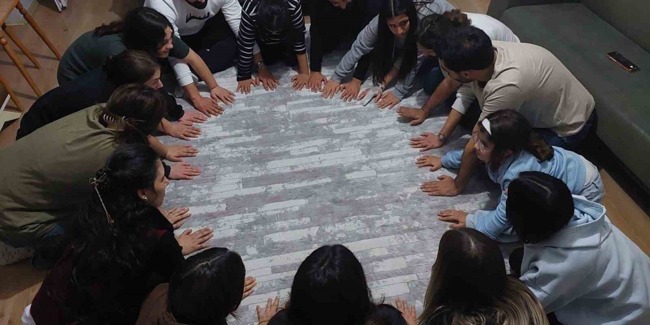 Koruma altındaki çocuklardan "Yemekteyiz" etkinliği