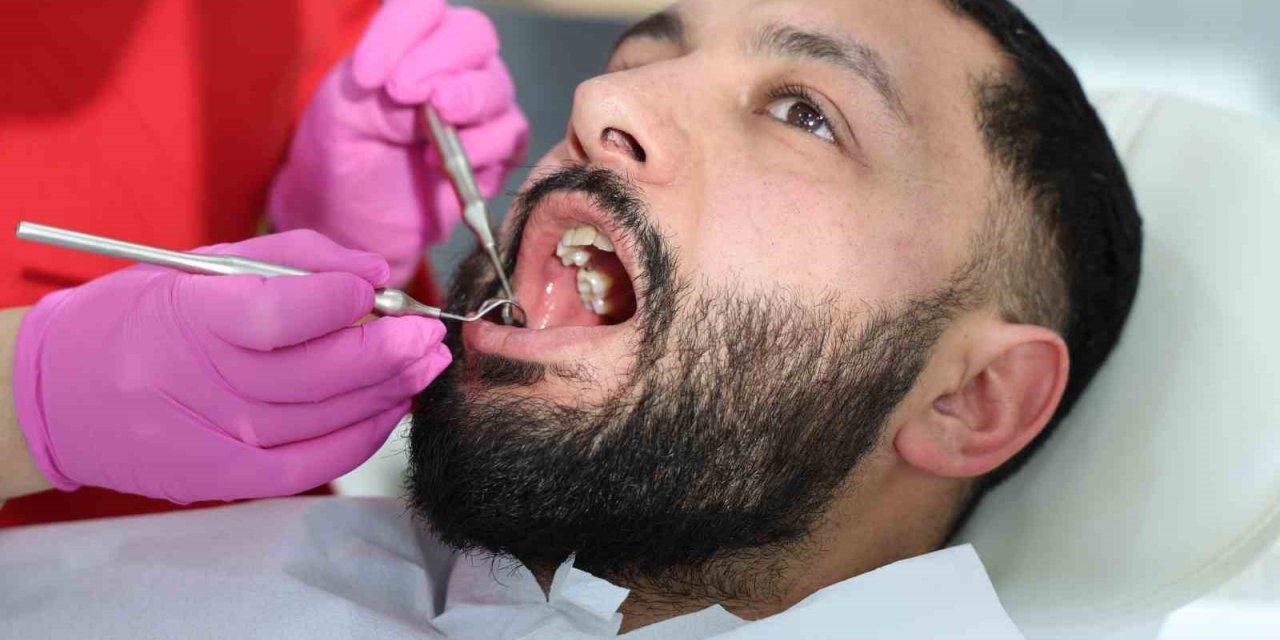 Diş hekiminden uyarı, iftardan sahura bardak bardak çay içenler dikkat