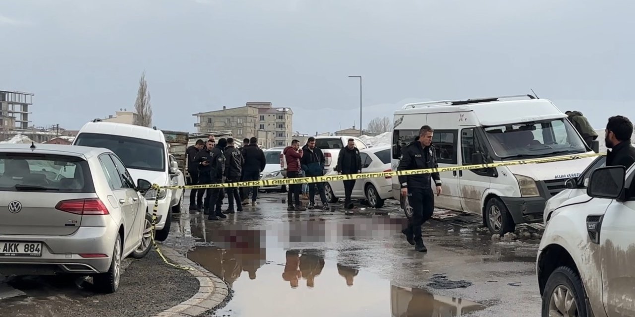 Yüksekova’da silahlı intihar girişimi: 1 ağır yaralı