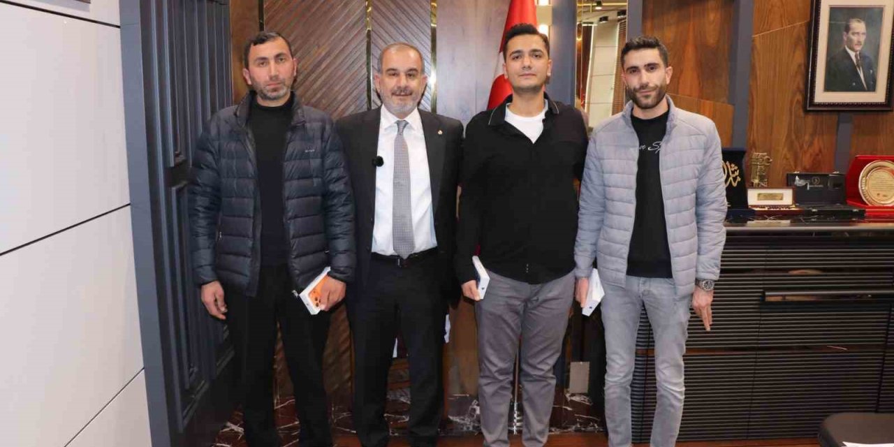 Elazığ TSO’dan fuar katılımcılarına hediye