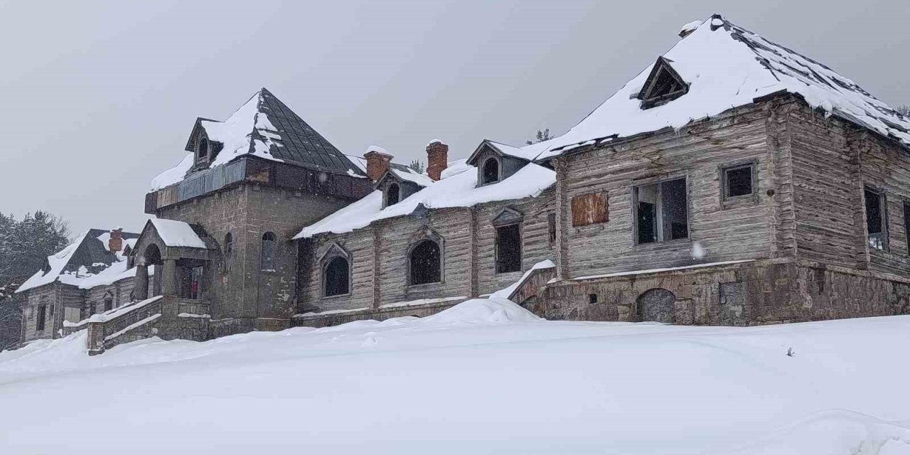 Kars’ta tarihin sessiz çığlığı: Sarıkamış’taki asırlık Rus köşkü yok oluyor
