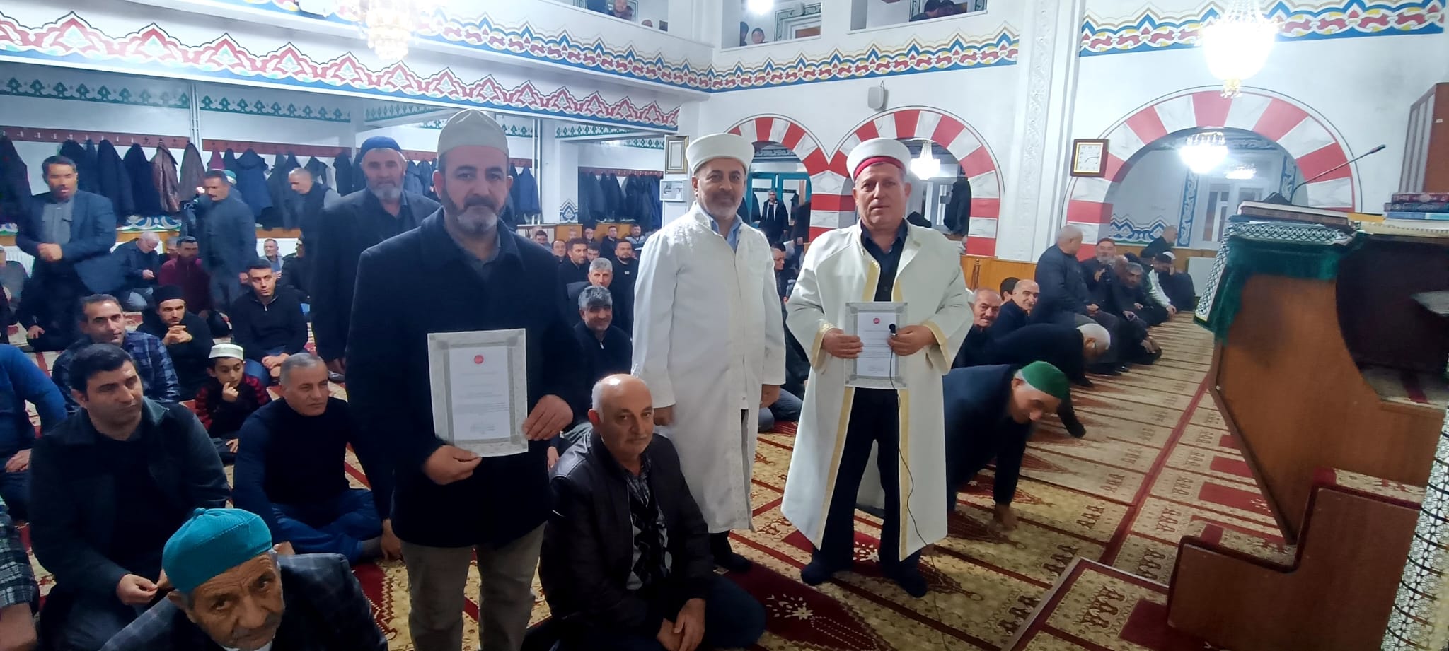 Müftülükten imam ve müezzine  teşekkür belgesi