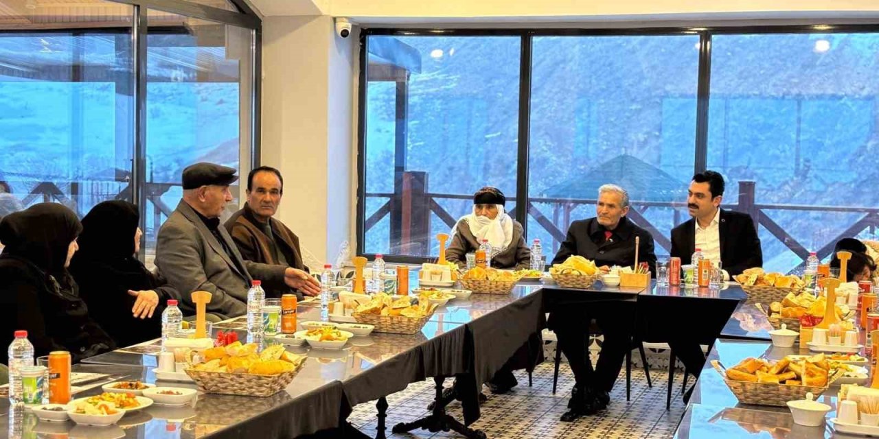 Susuz’da şehit aileleri ve gaziler onuruna iftar programı düzenlendi