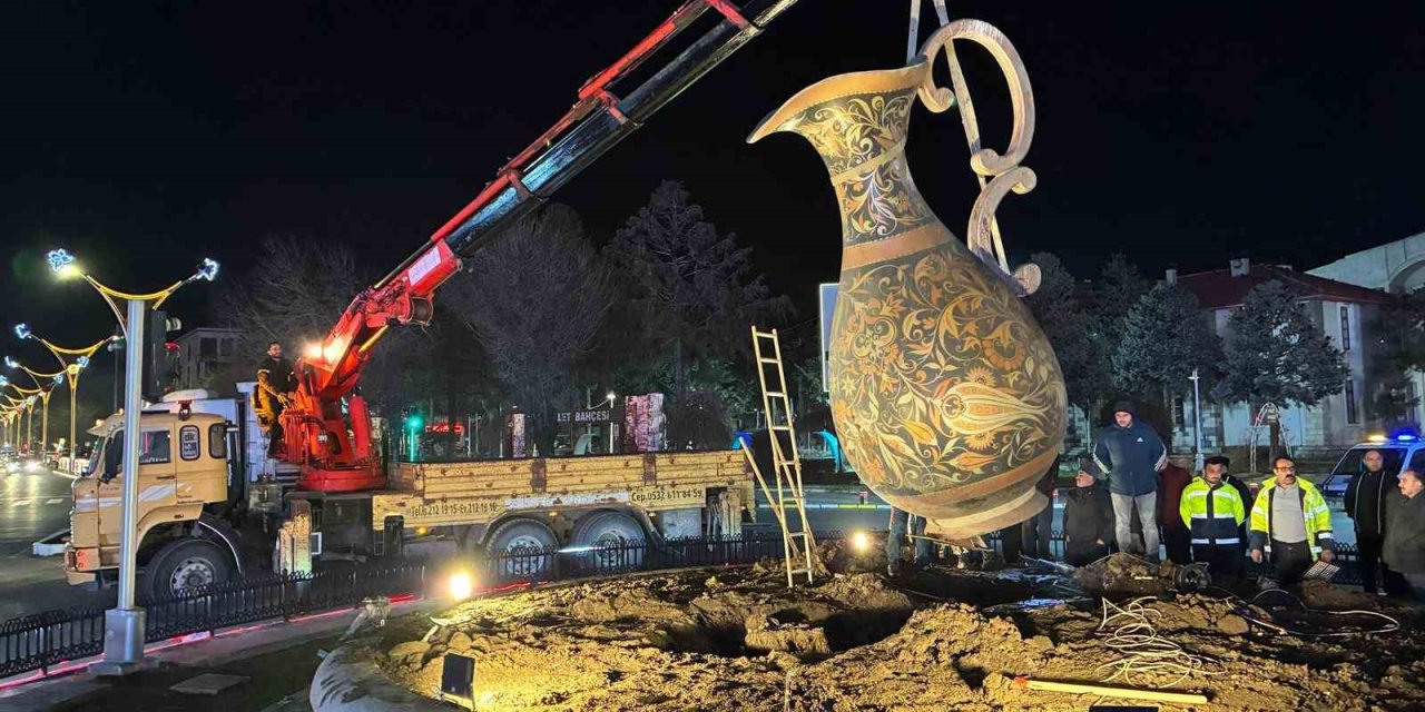 Bakır sürahi geçici olarak yerinden kaldırıldı