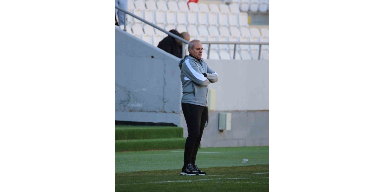 Elazığspor’da Erkan Sözeri galibiyetle başladı
