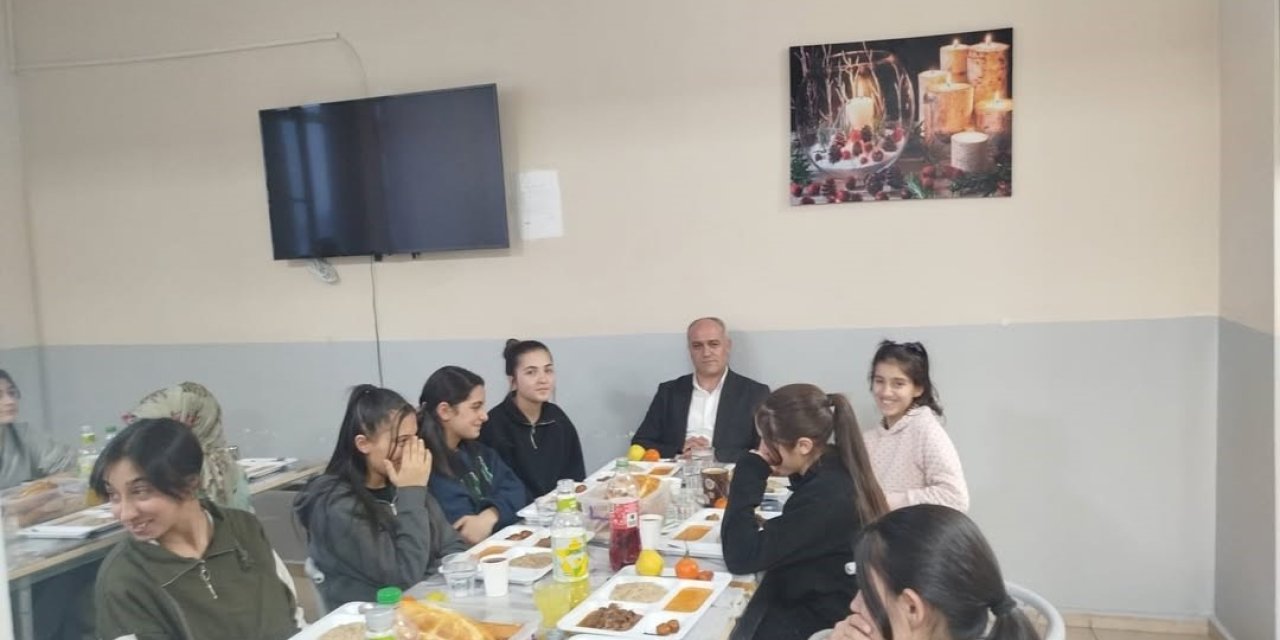 Diyadin’de Ramazan sofrasında anlamlı buluşma