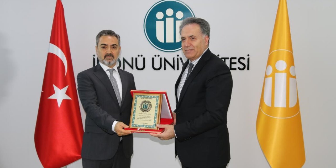 TÜBA-TESEP Ödüllü Prof. Dr. Orhan Yazıcı’ya plaket takdim edildi