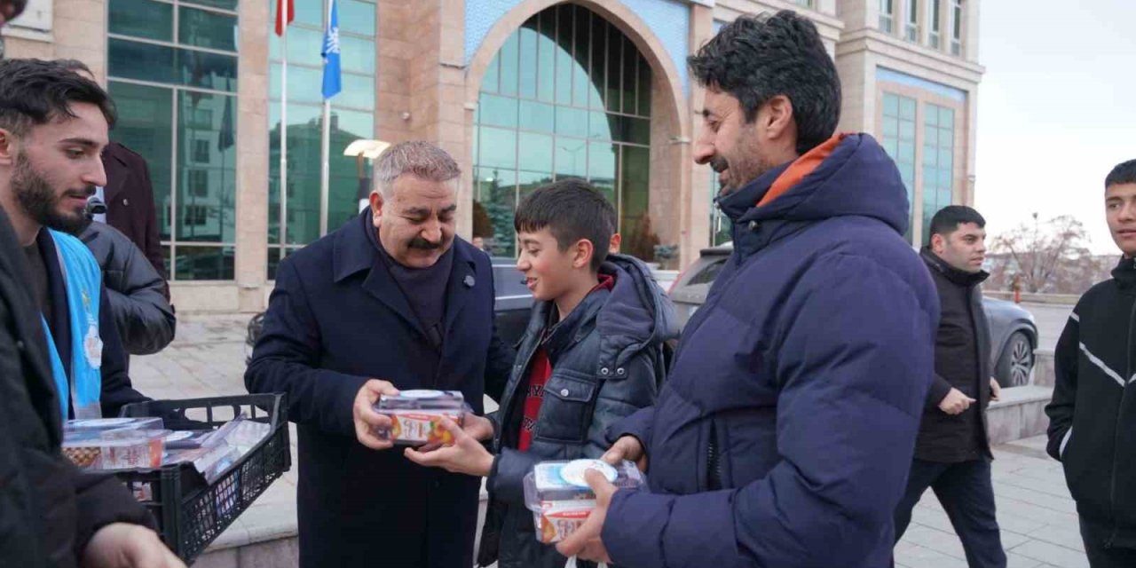 Başkan Sunar; "Ramazan sevincini ve bereketini hep birlikte yaşıyoruz"