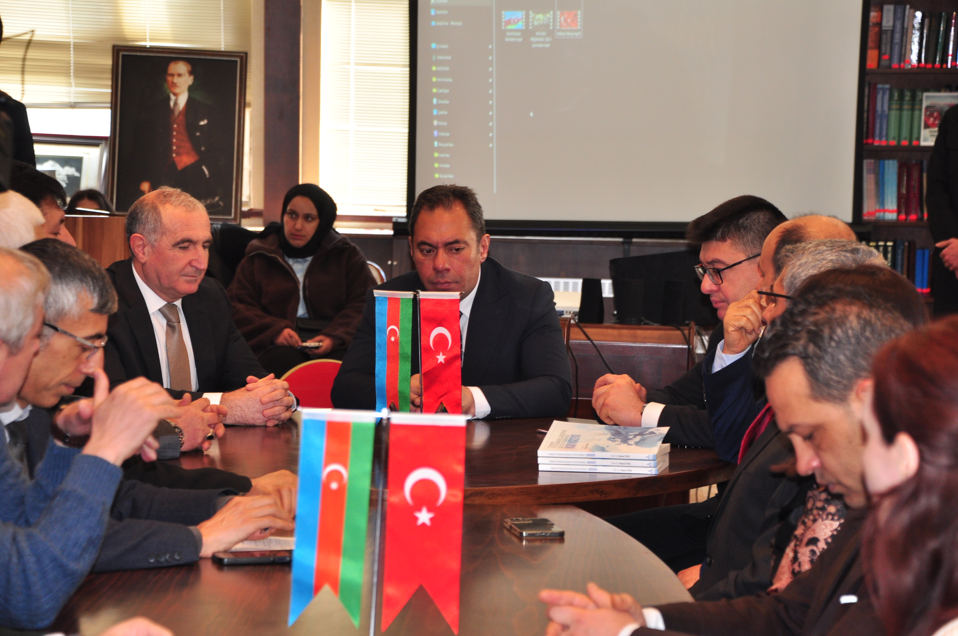 Kars’ta Hocalı Katliamı’nın 34. yılı anıldı: "Haklı Olmak Yetmiyor, Güçlü Olmalıyız"